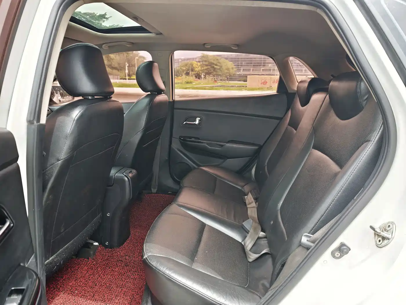 Kia K2 2012 2012 Hatchback 1.6L AT Premium
