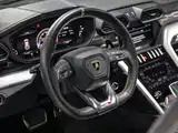 Фото 8 - Lamborghini Urus