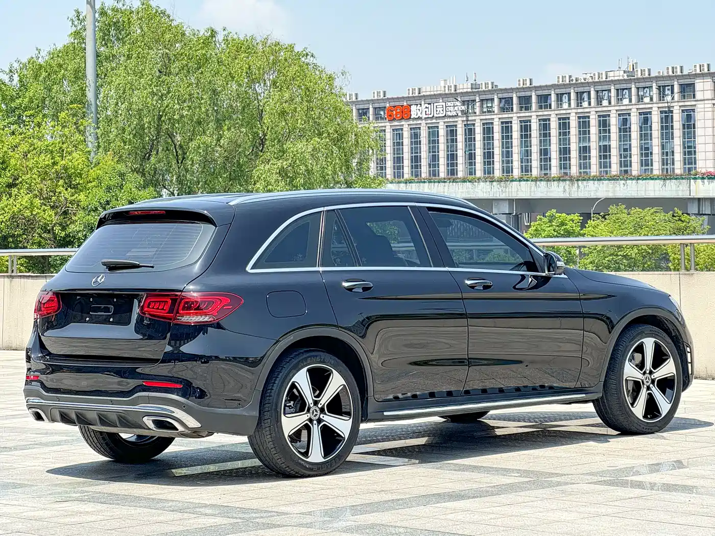 Mercedes-Benz GLC 2020 Facelift GLC 300 L 4MATIC Luxury фото 5