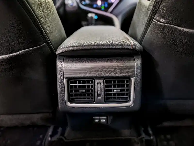 Toyota Camry 2023 2.0G Luxury Edition фото 20