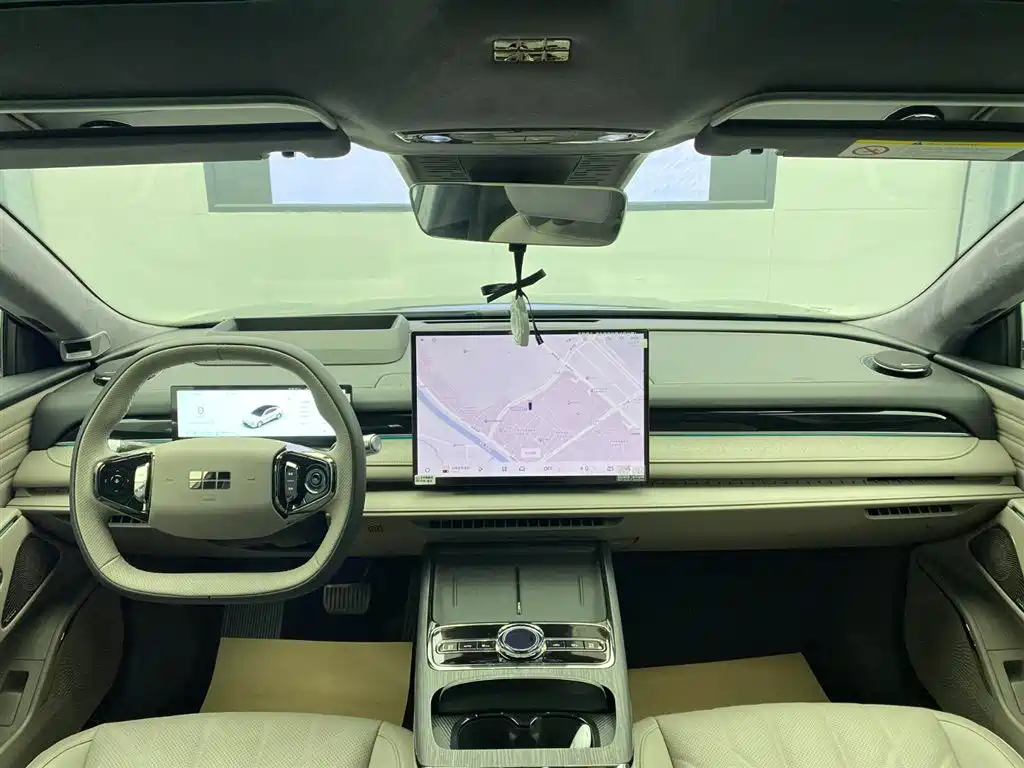 Geely Galaxy Galaxy Xingyao 8 2025 130km EM-P Starship Edition фото 12