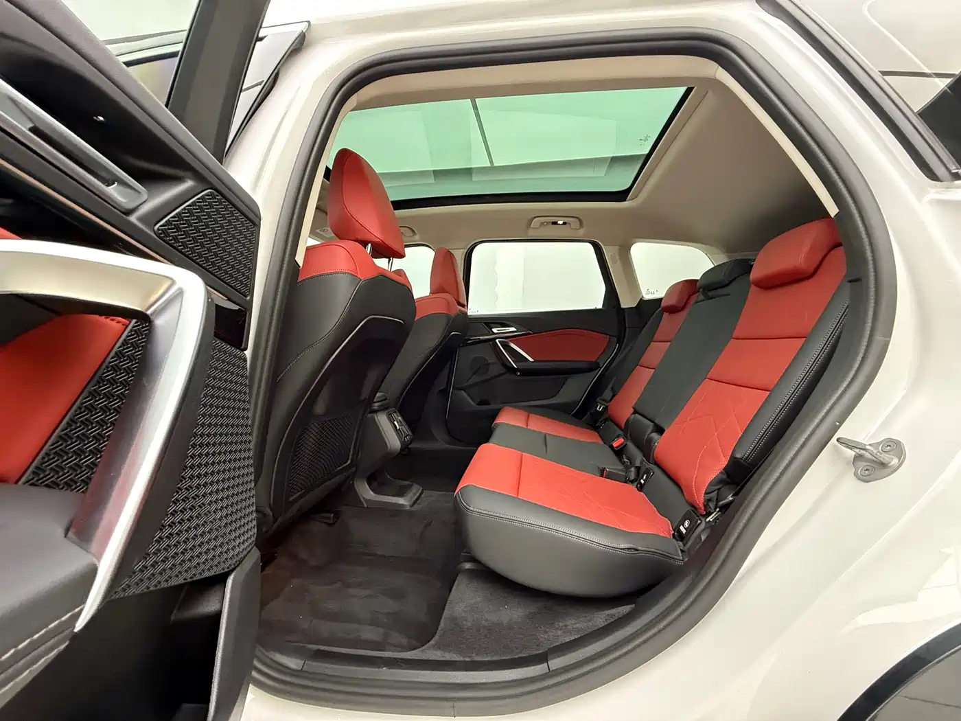 BMW X1 2023 sDrive20Li X Design Package фото 14