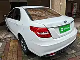 Фото 5 - Geely Vision