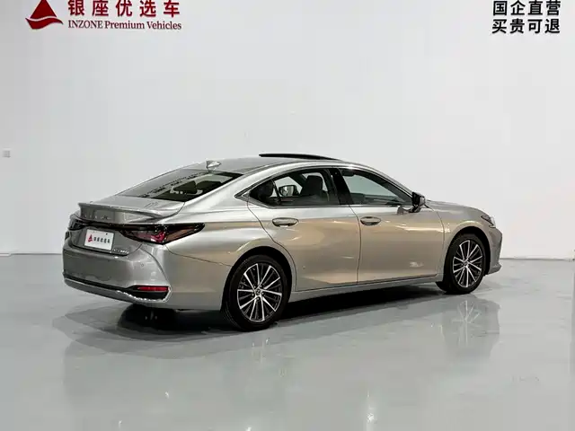 Lexus ES 2025 300h Ultimate Edition — фото 5