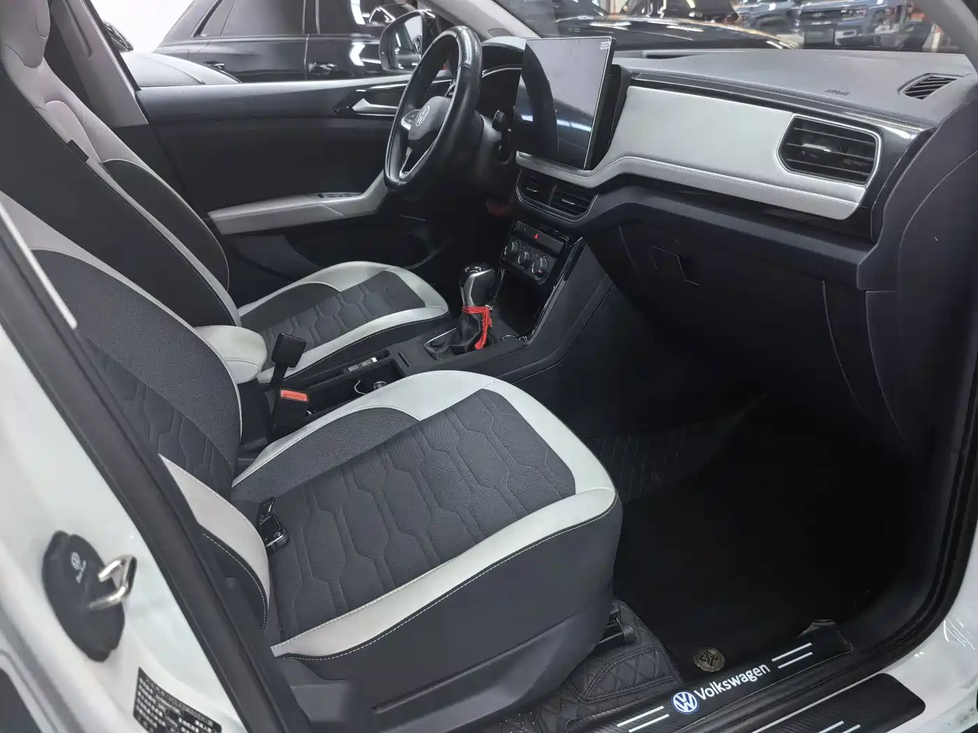 Volkswagen Tharu, миниатюра 5