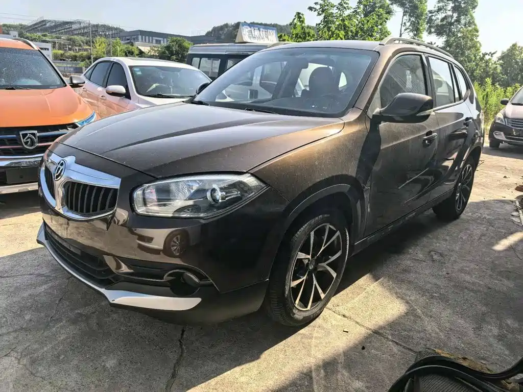 Zhonghua V5 2016 2016 1.5T Automatic 2WD Sport Edition