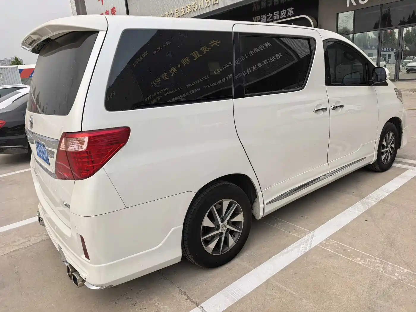 Toyota Alphard 2012 3.5L Luxury Edition фото 11