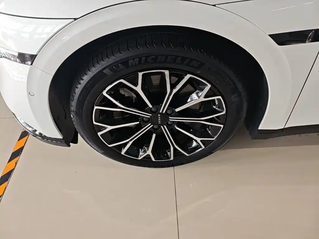 ZEEKR 007 2024 2024 RWD Enhanced 75kWh