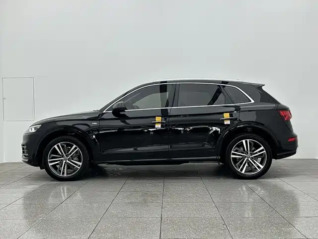 Audi Q5L 2020 40 TFSI Prestige Fashion фото 8