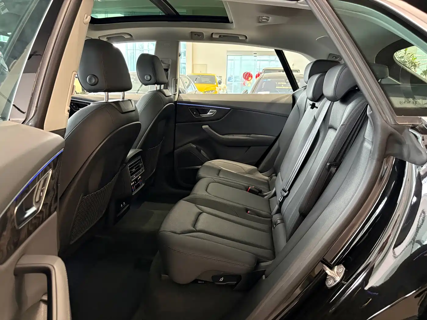 Audi Q8 2024 2023 55 TFSI Luxury Sport