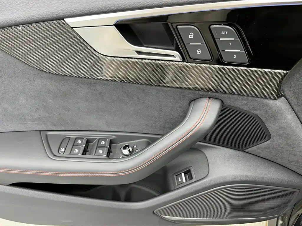 Audi RS 5 2024 2023 Model RS 5 2.9T Sportback Obsidian Edition
