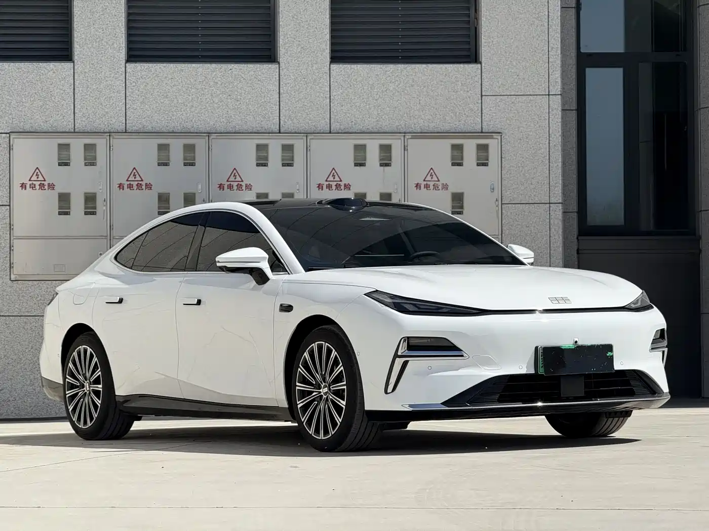 Geely Galaxy Galaxy Xingyao 8 2025 130km EM-P Starship Edition фото 3