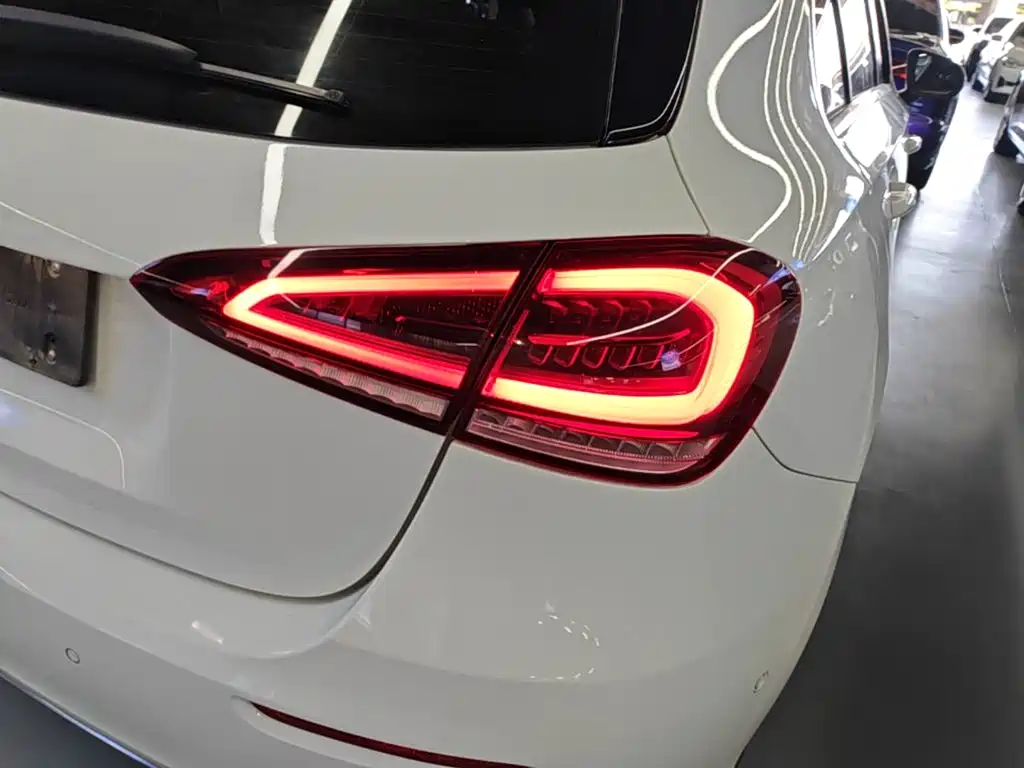 Mercedes-Benz A-Class (Import) 2020 2019 A 200 Dynamic Version