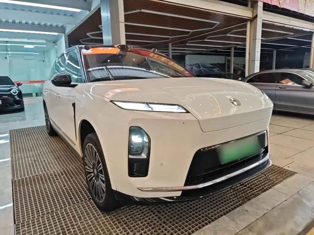 2026 NIO ES8