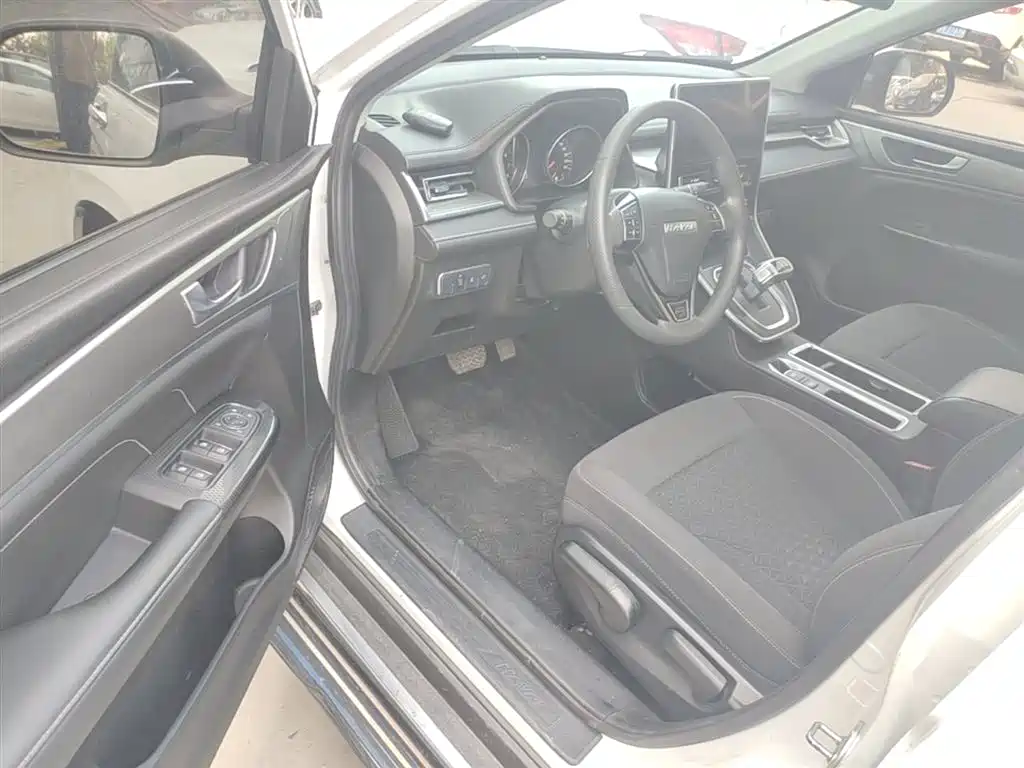 Haval M6 2021 PLUS 1.5T DCT Elite Smart Connect фото 16
