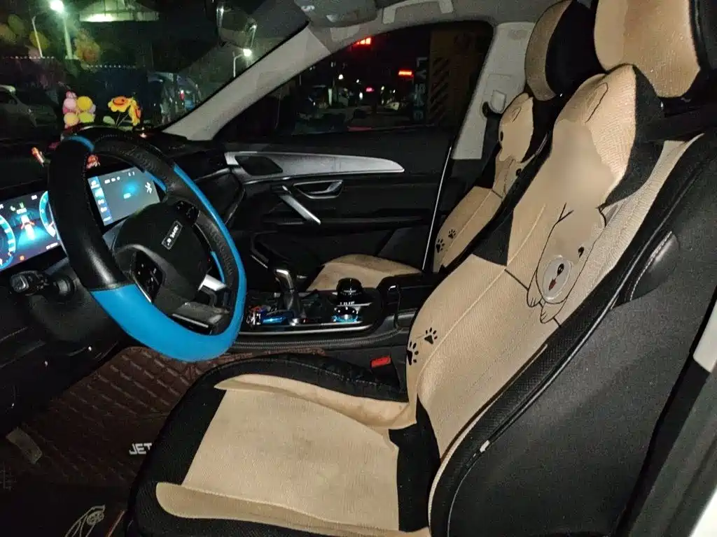 Jetour X70 PLUS 2021 2021 1.5T Manual Lin 7-Seater