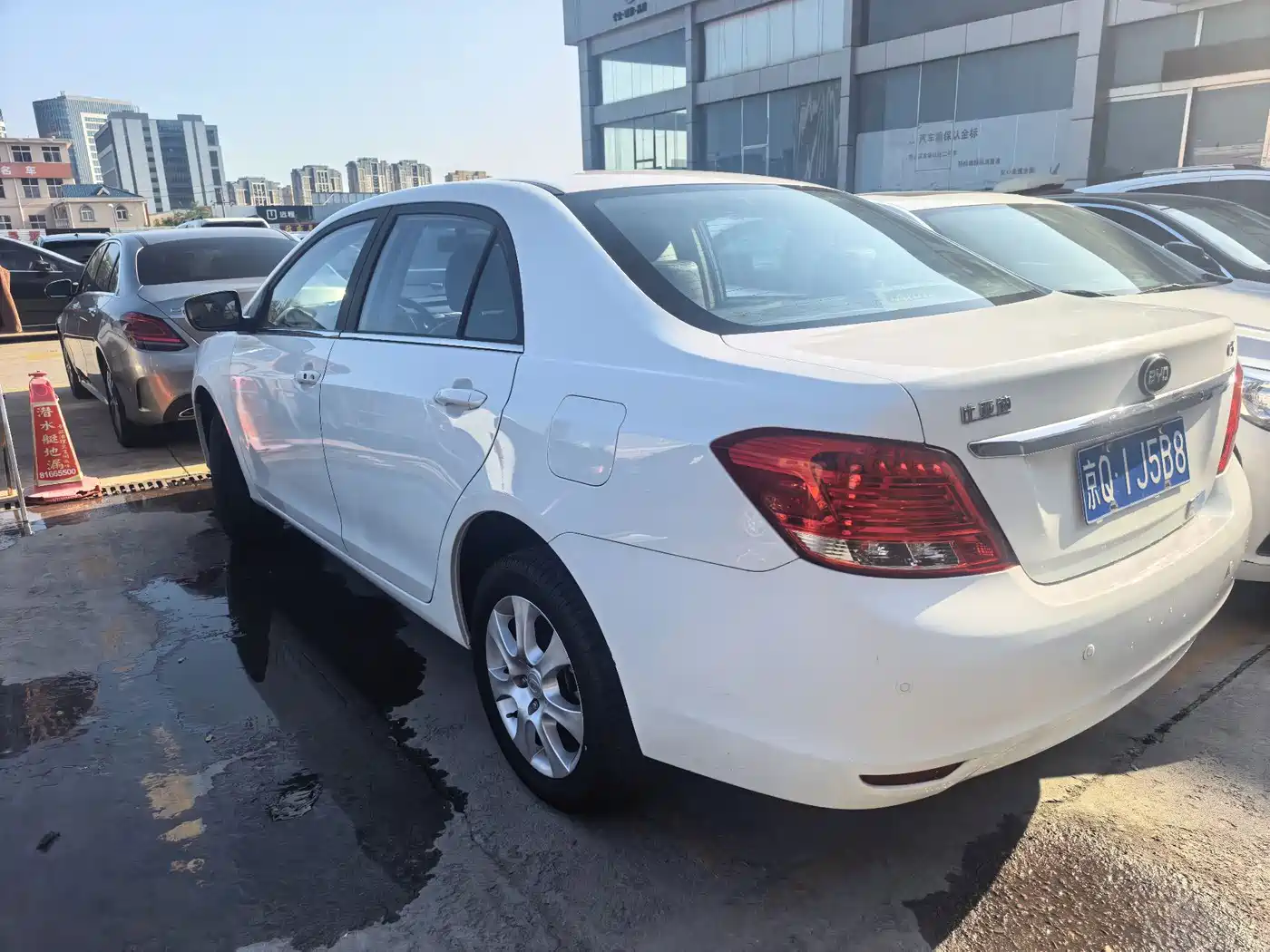BYD E5