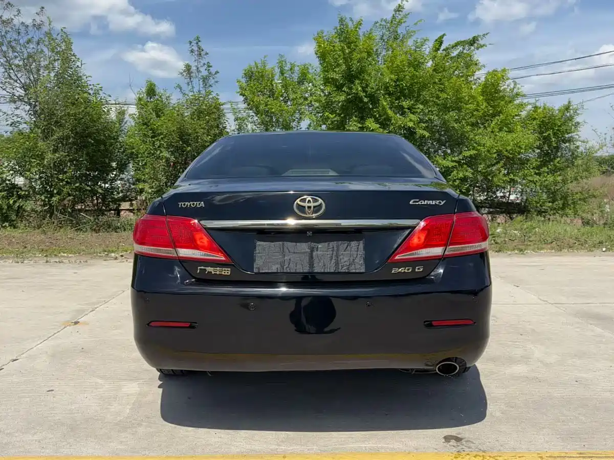 Toyota Camry 2010 240G Luxury Edition фото 8
