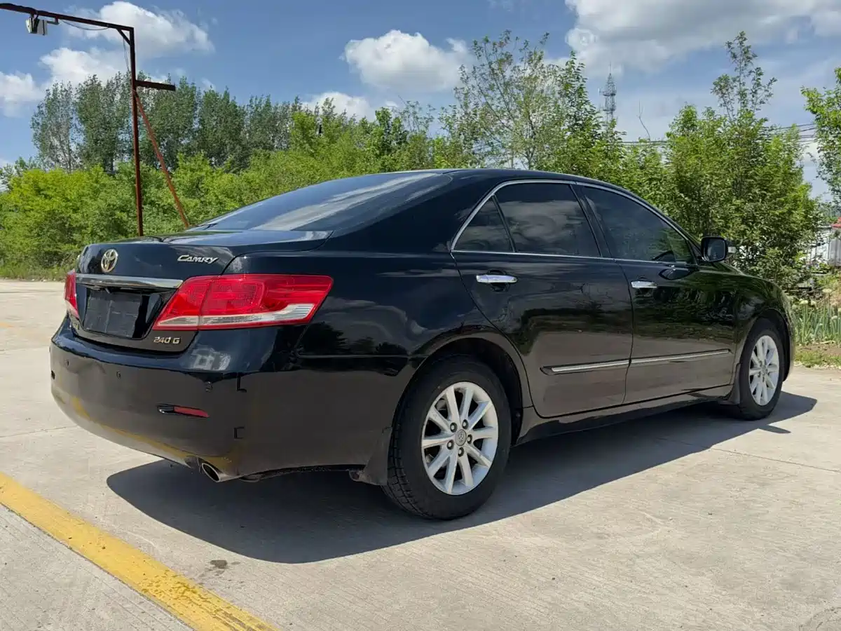 Toyota Camry 2010 240G Luxury Edition фото 7