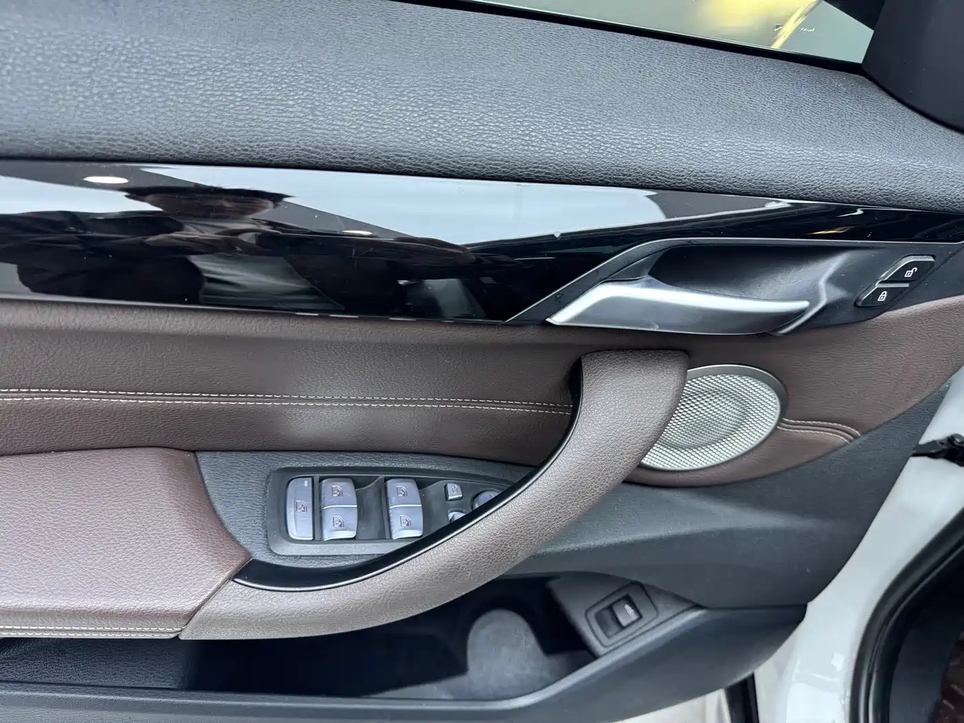 BMW X1 2022 sDrive20Li Fashion фото 8
