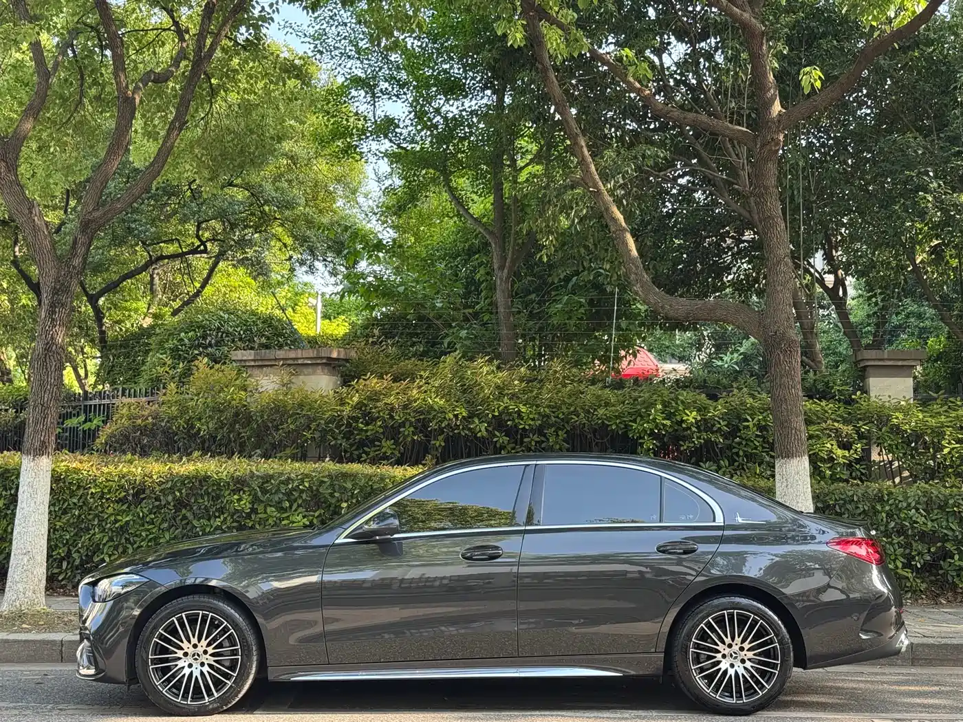 Mercedes-Benz C-Class 2025 C 260 L Sport Edition фото 3