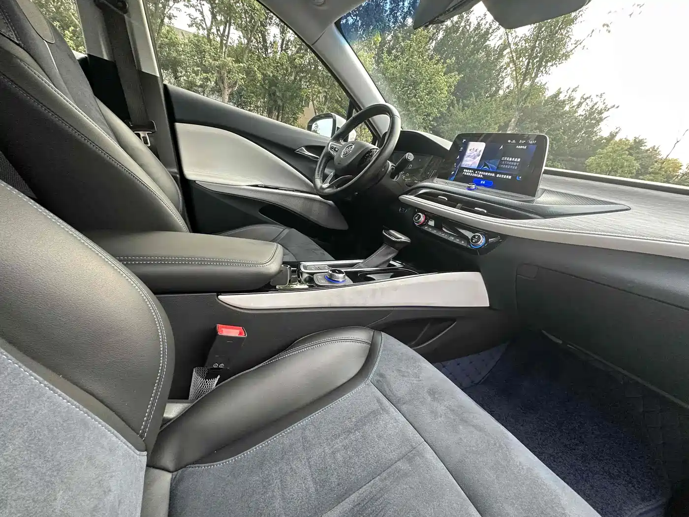 BUICK SLIGHTLY BLUE 6