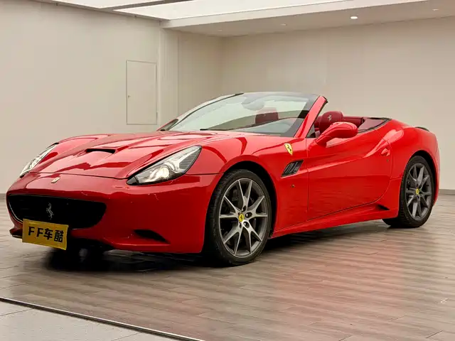  Ferrari California T 2012 4.3L Standard