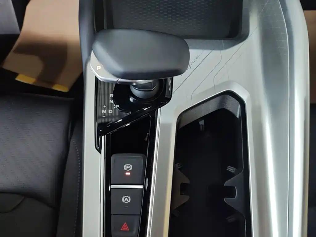 Geely Preface 2025 2024 2.0TD Azure Cloud Edition