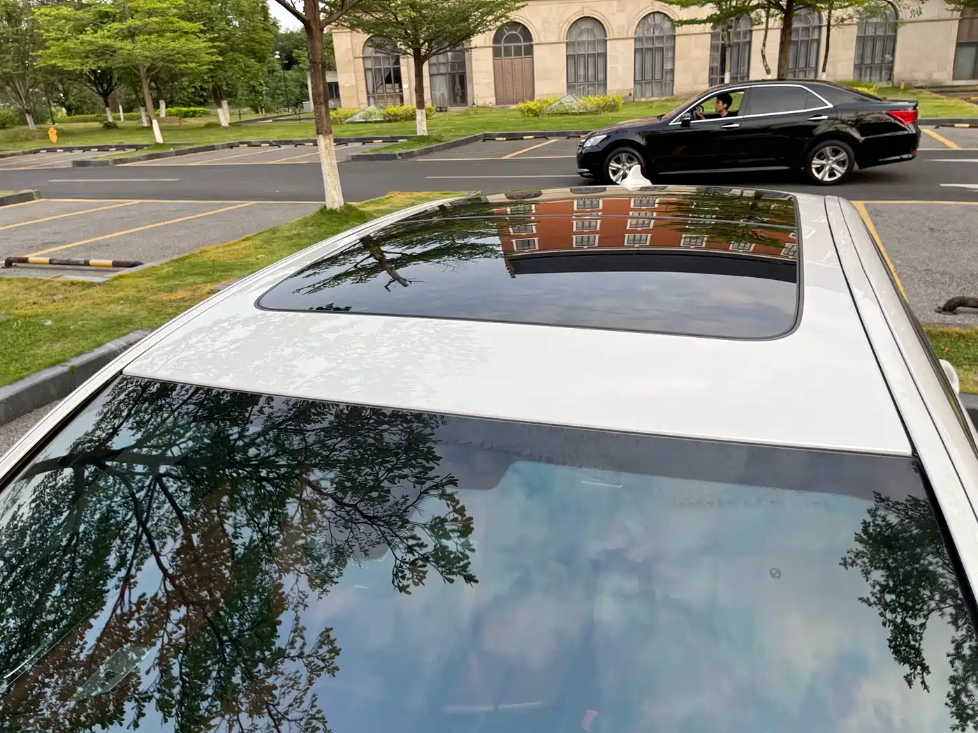 BMW 5 Series 2019 530Li Premium M Sport Package фото 26