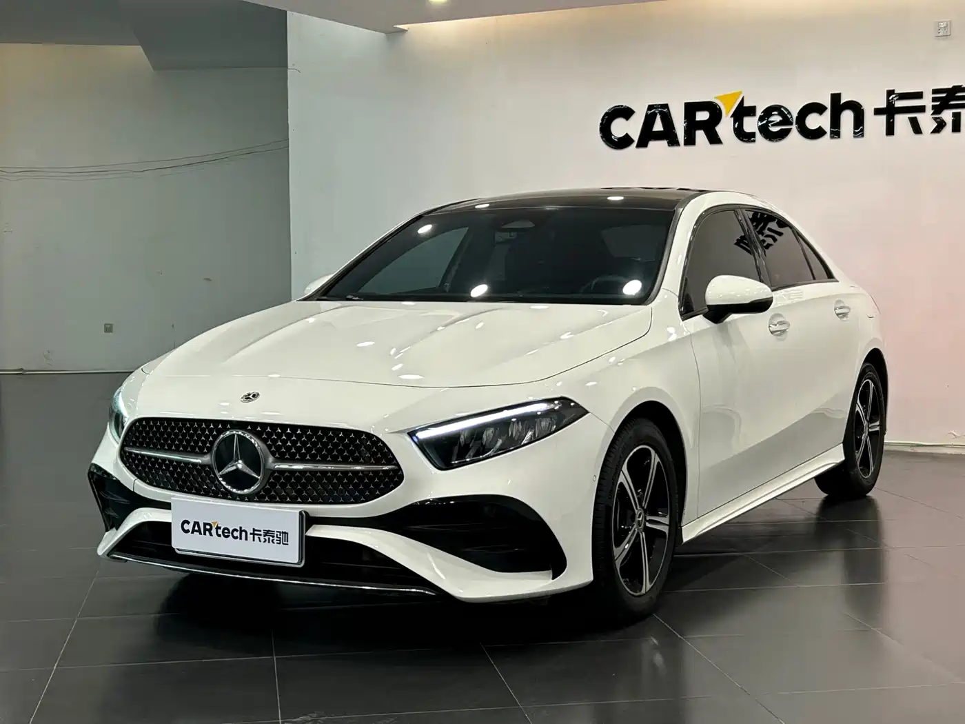 Mercedes-Benz A-Class 2023 A 200 L Fashion фото 2