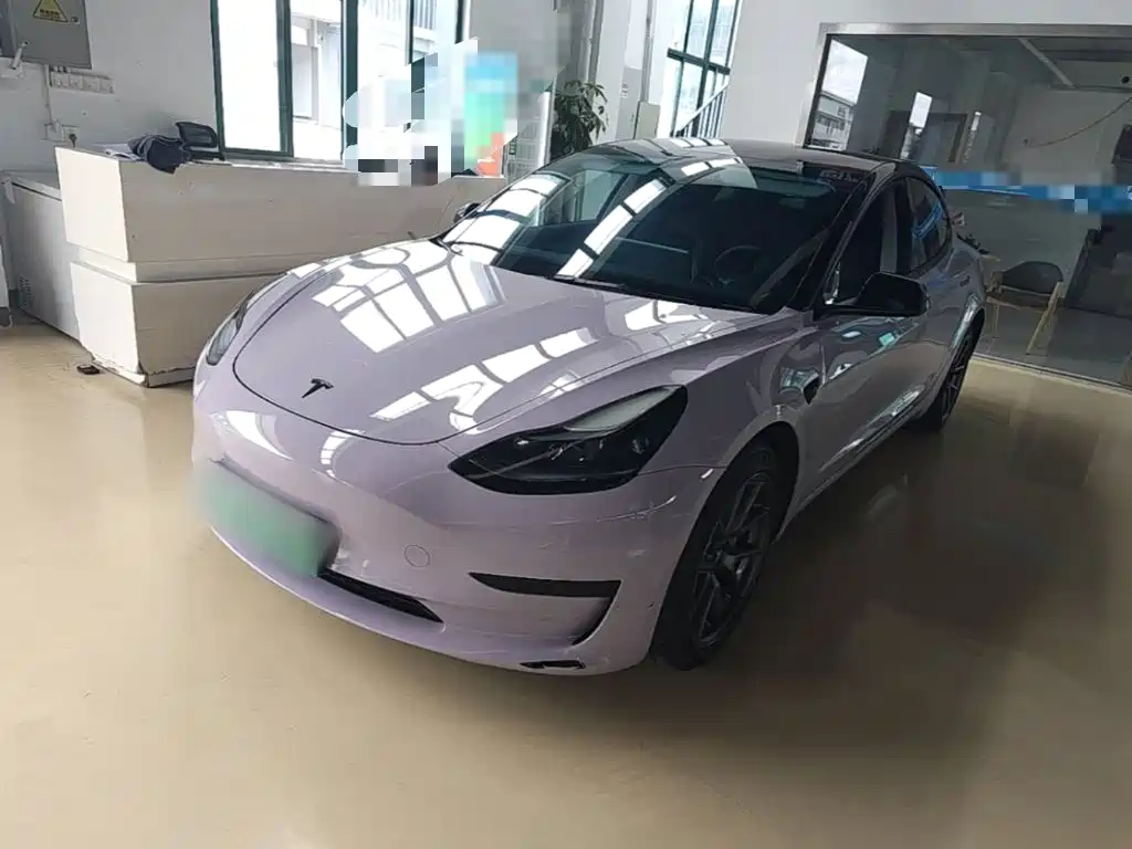 Tesla Model 3 2022
