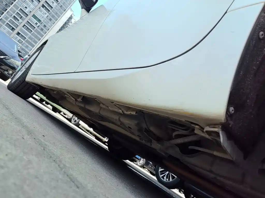 Фото 22 - Lexus ES