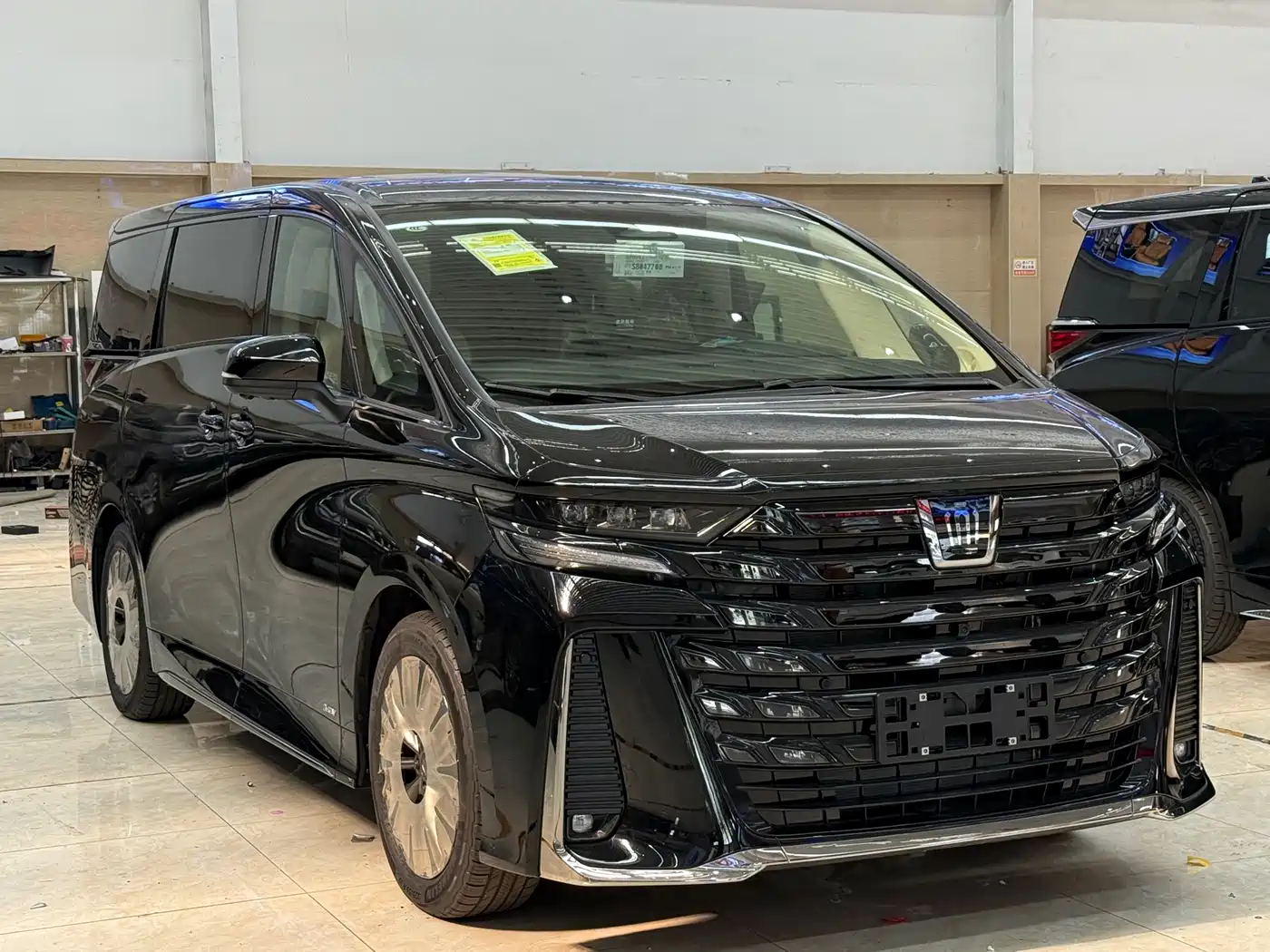 Toyota Vellfire 2025 Crown Hybrid 2.5L Ink Gold Executive Edition