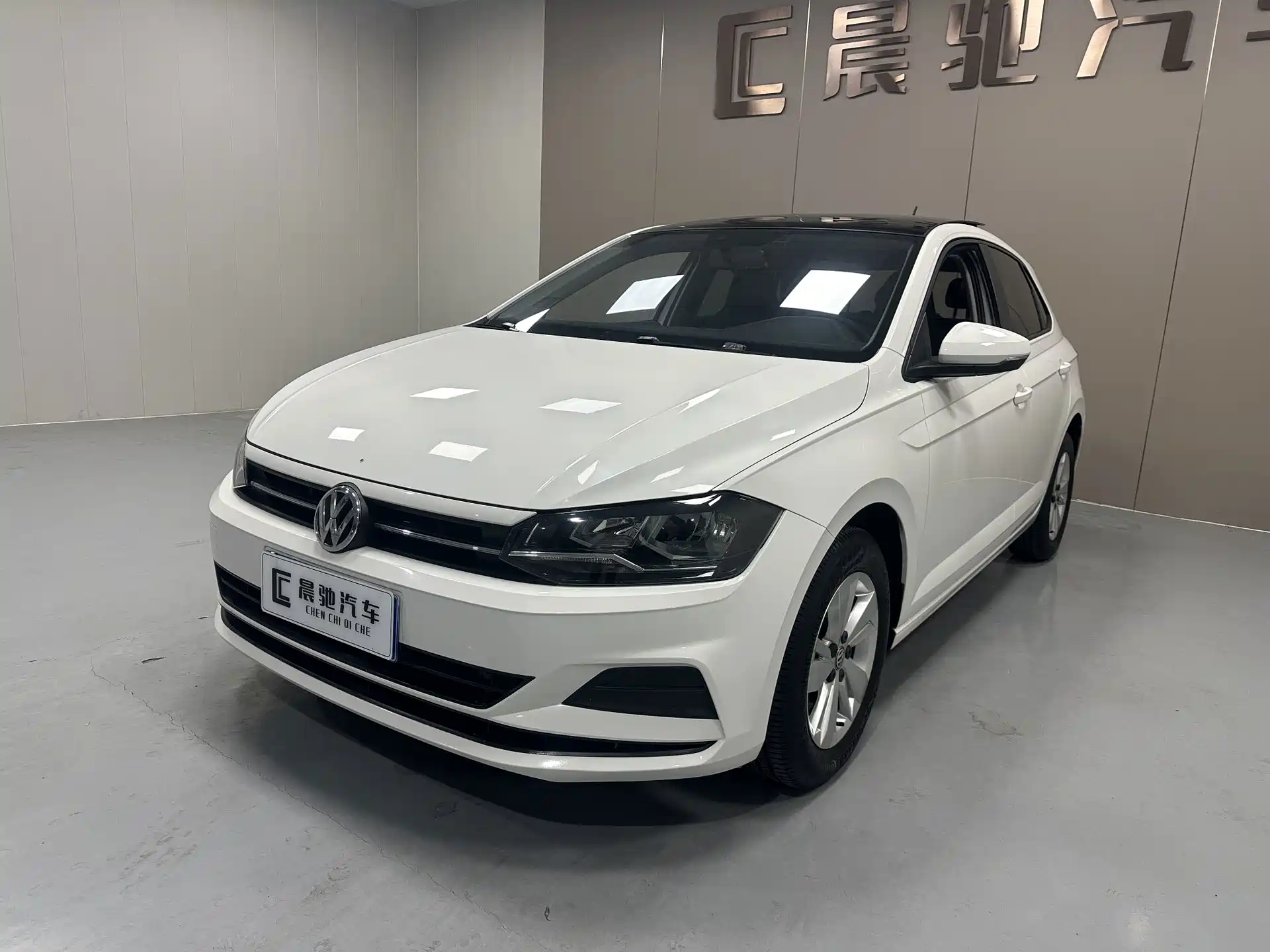 صورة 1 - Volkswagen Polo