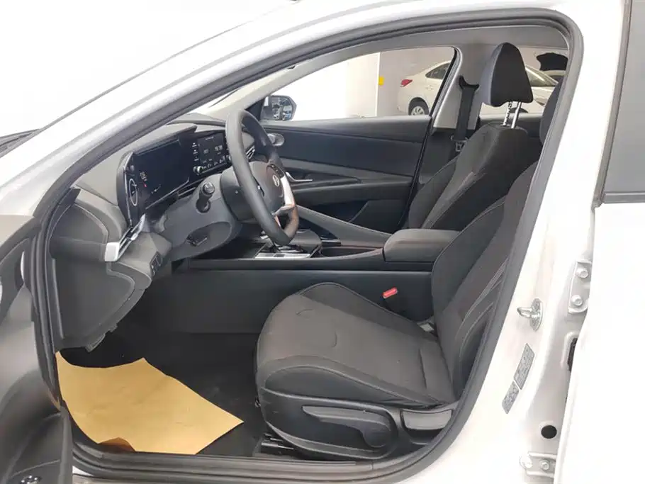 MODERN ELANTRA
