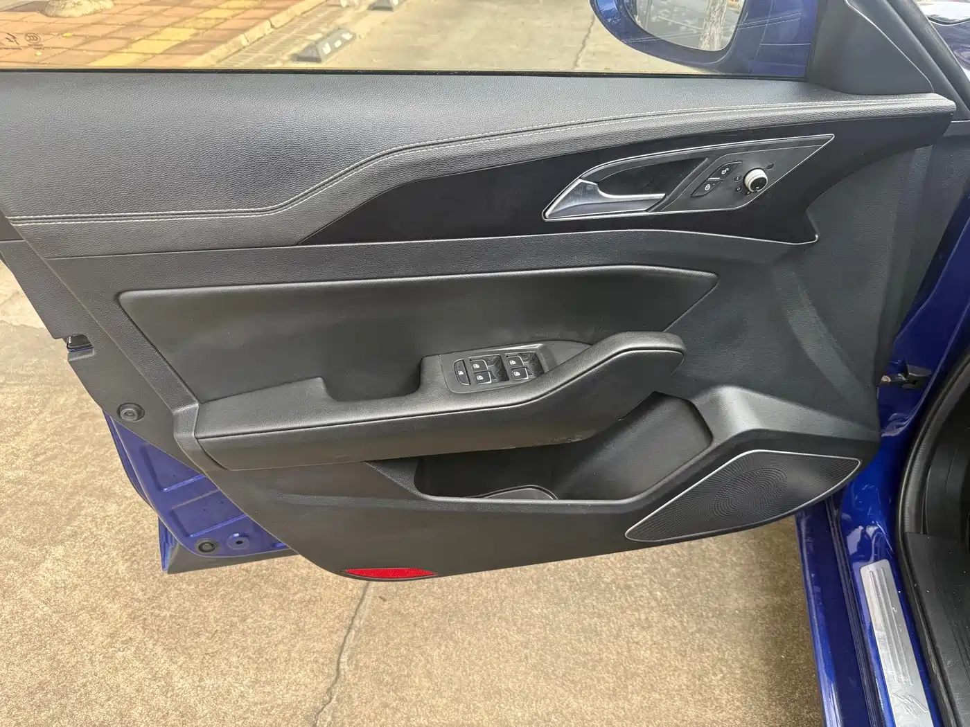 Hongqi H5 2018 30TD Dynamic Edition фото 7
