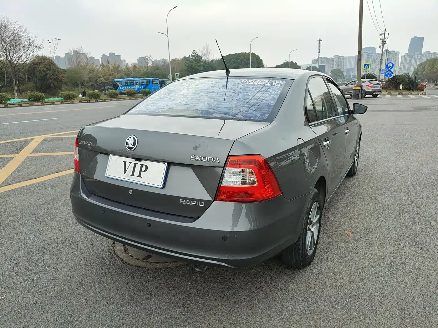 Škoda Rapid 2015 1.4L Manual Joy Selection фото 7