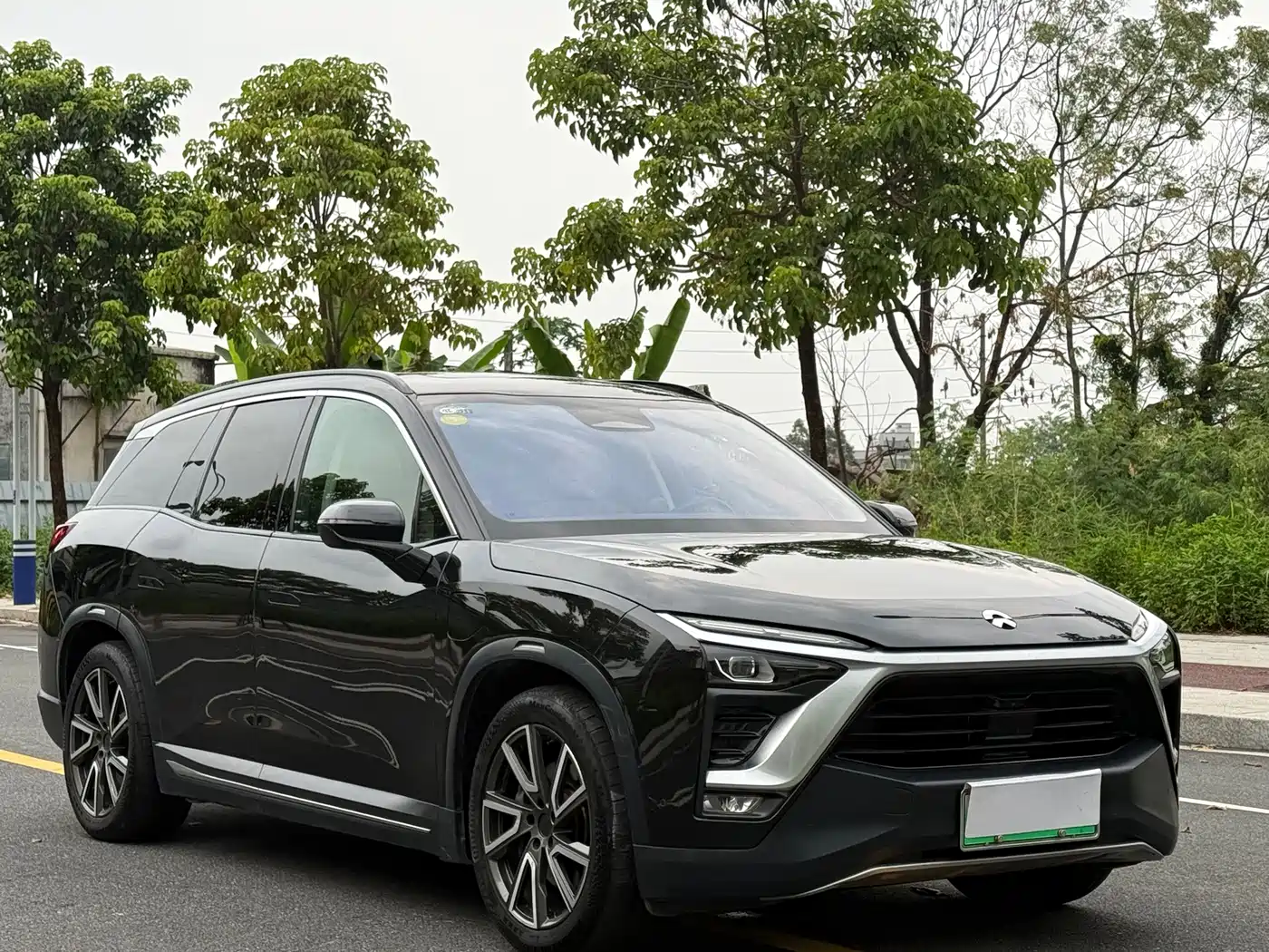 NIO ES8 2019 2018 355KM Base Model 7-Seater Version