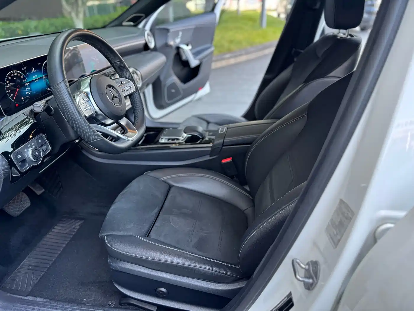Mercedes-Benz A-Class 2019 A 200 L Sport Sedan фото 4