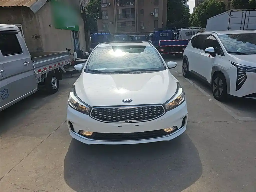 Kia K3 2017 1.6L Automatic 15th Anniversary Special GLS фото 3