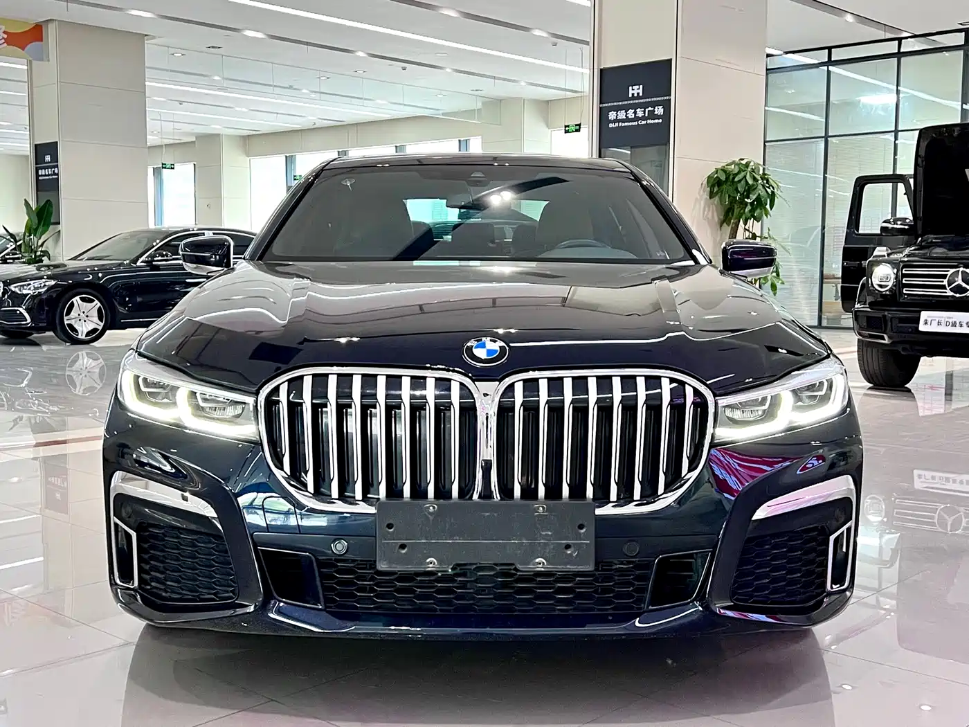 BMW 7 Series 2021 Model 730Li M Sport Package фото 2