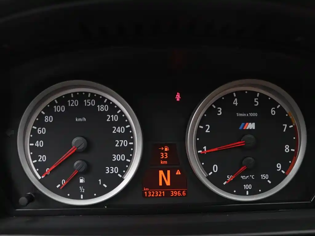 BMW M5 2005 Model M5 фото 25