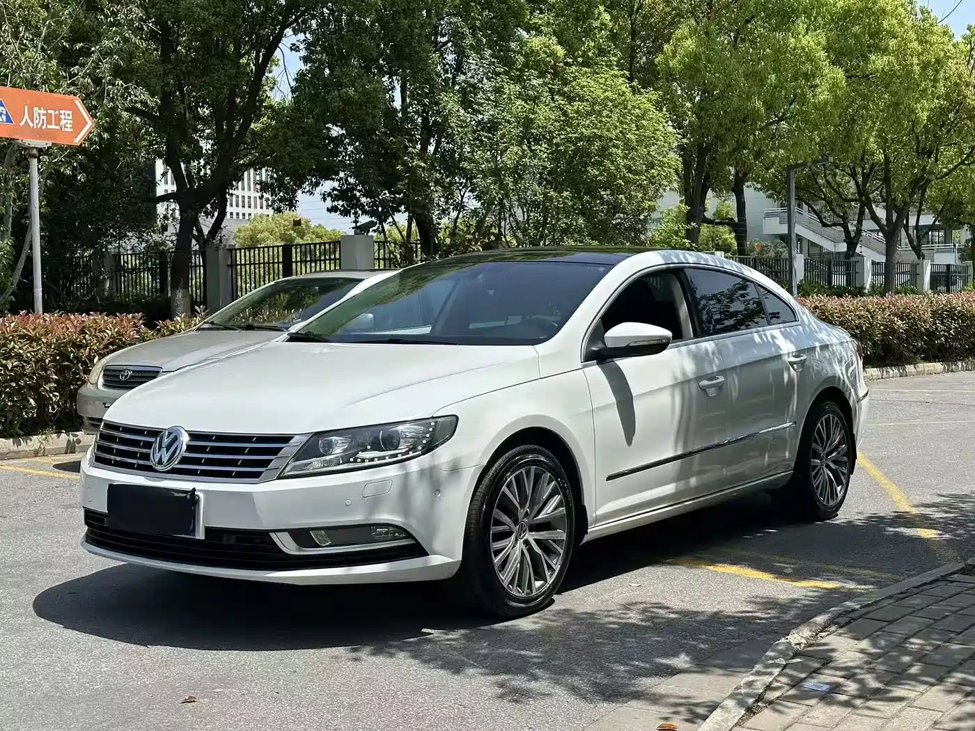 Volkswagen FAW-Volkswagen CC 2016 Model 1.8TSI Luxury
