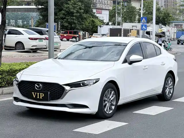 Mazda 3 Axela 2022