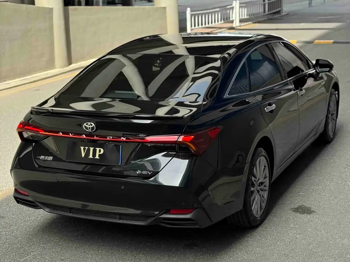 Toyota Avalon 2024 Model Hybrid 2.0L Premium Selection Edition фото 4