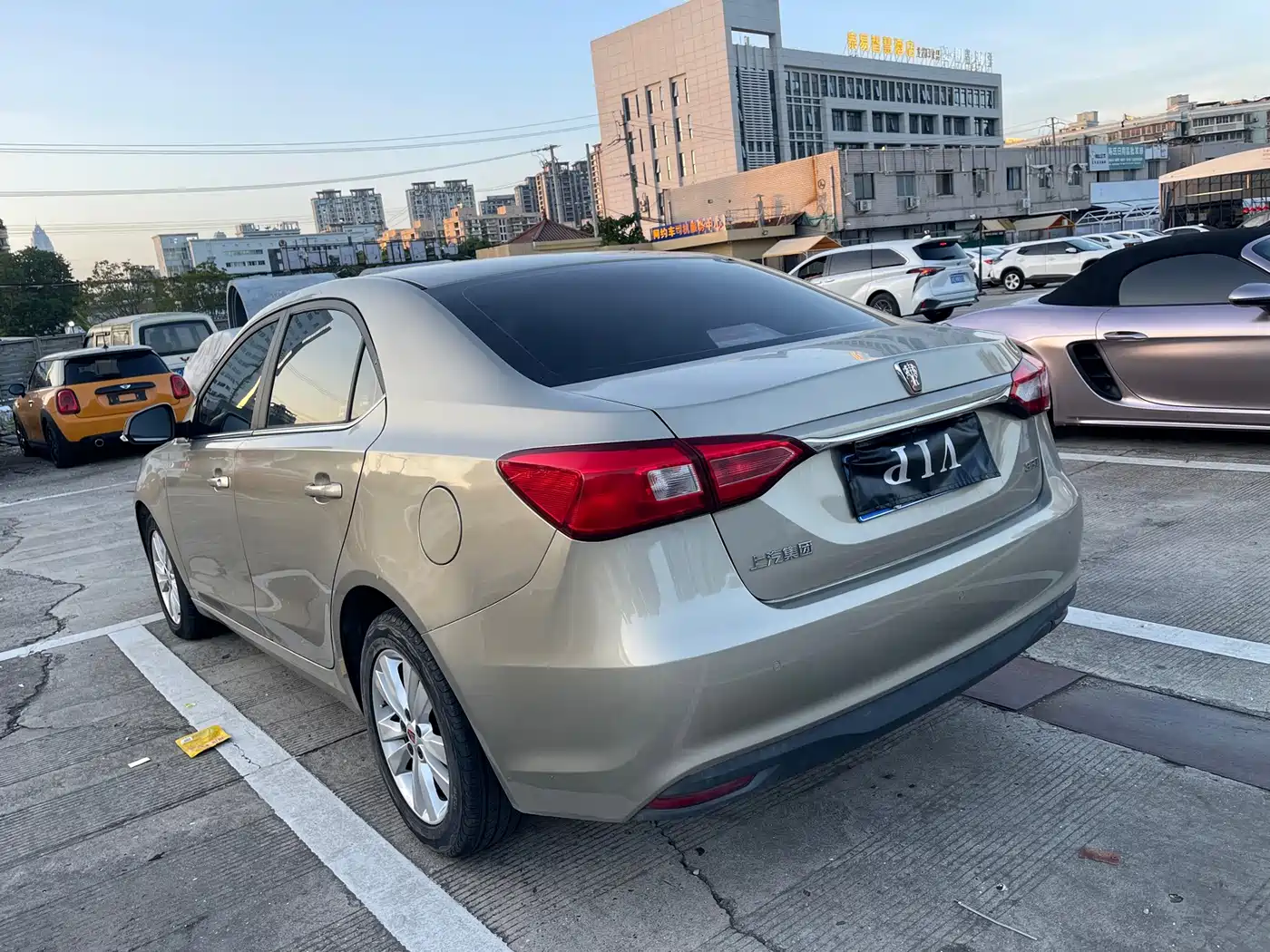 Roewe 360 2017 2015 1.5L Automatic Luxury