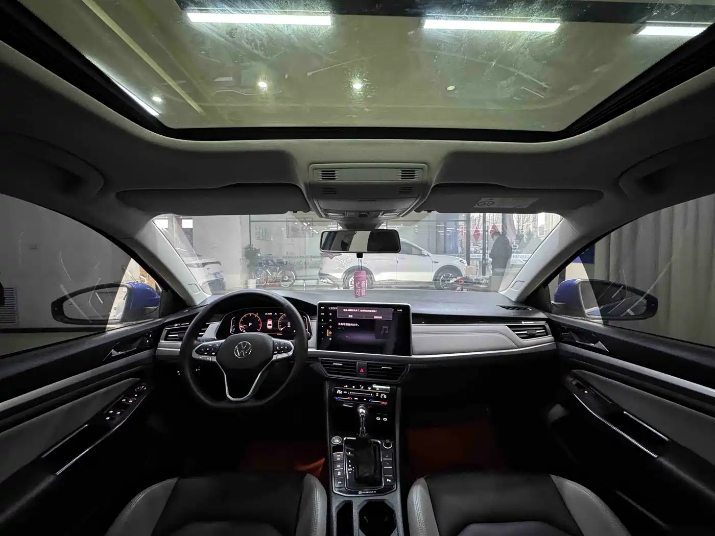 Volkswagen Bora 2023 280TSI DSG Prestige Edition фото 17