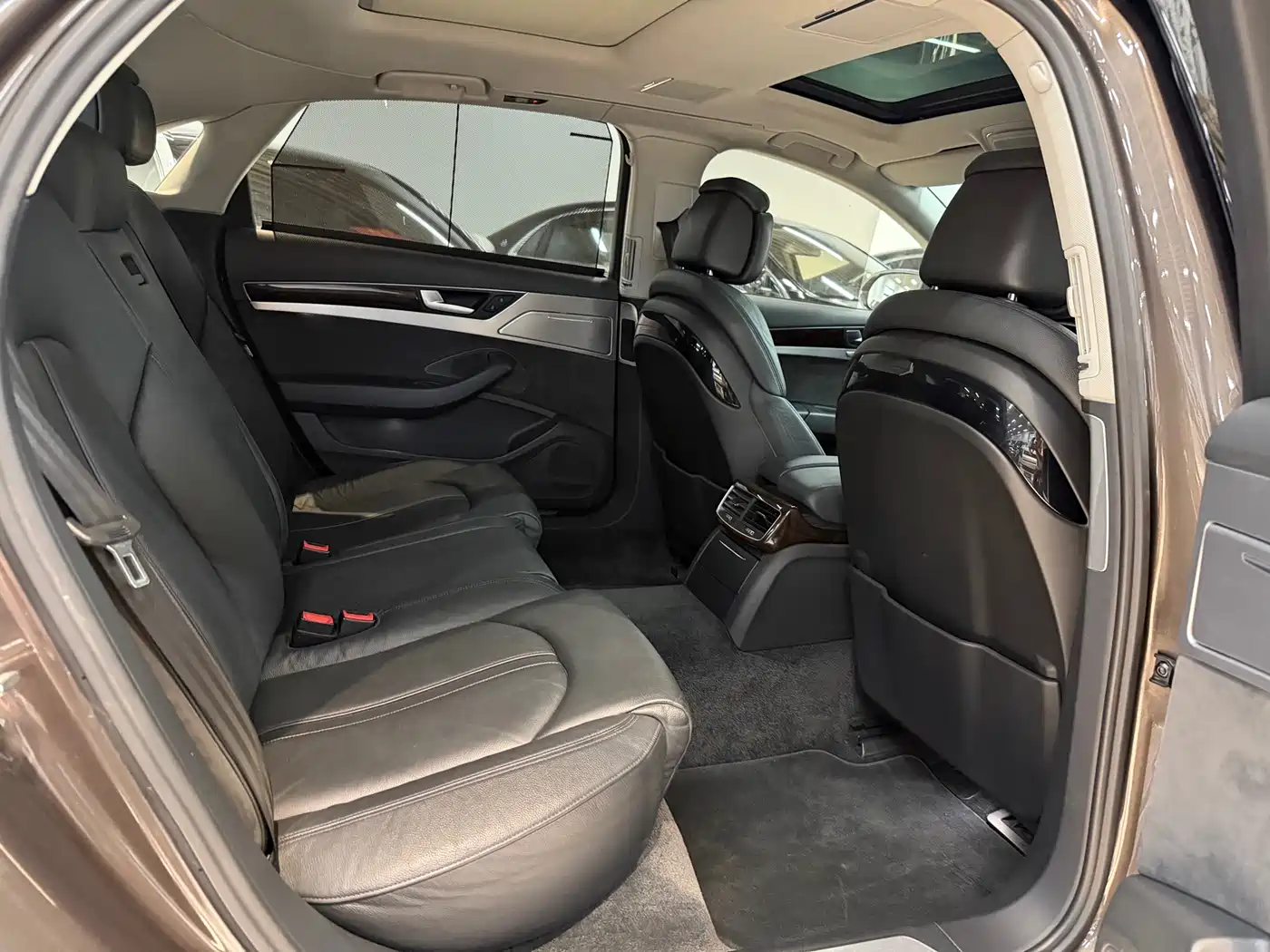 Audi A8 2016 A8L 45 TFSI quattro Comfort фото 18