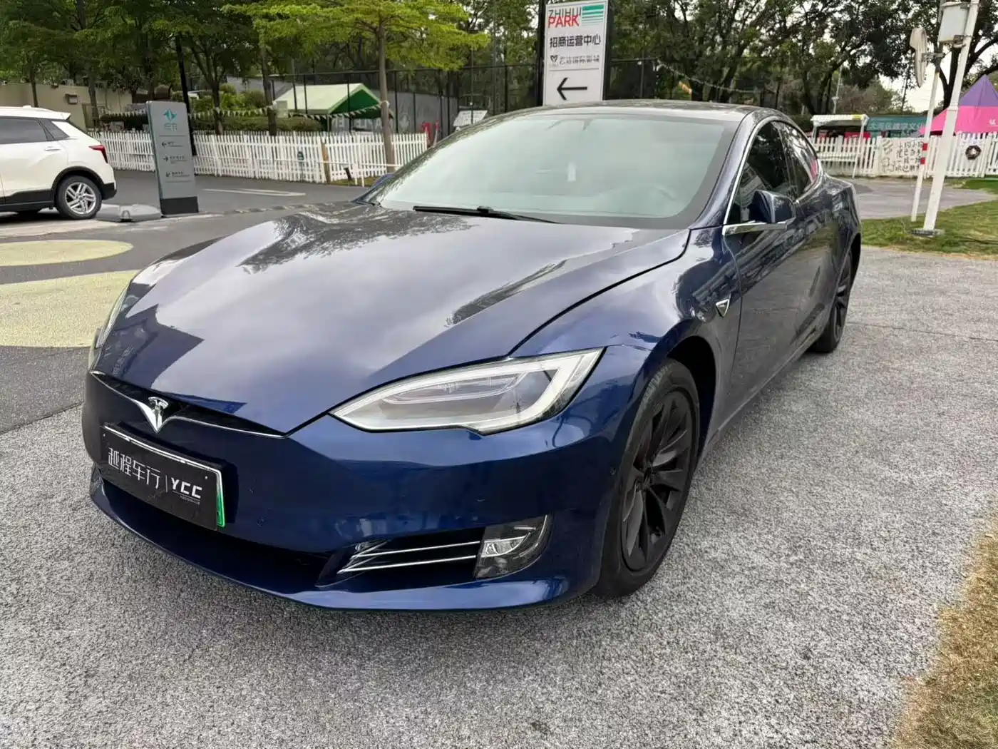TESLA MODEL S