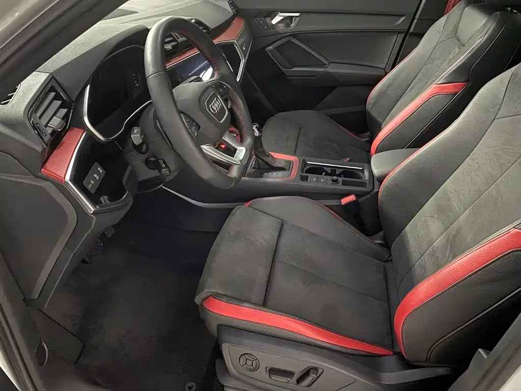 Audi Q3 2022 35 TFSI Fashion Dynamic фото 8